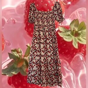 🍓Betsey Johnson🍓Strawberry Shortcake Fruity Berry Dress- Smocked Puffy Sleeves